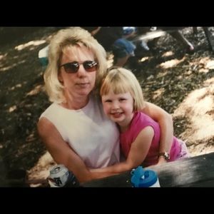 Meet your Posher, Laura